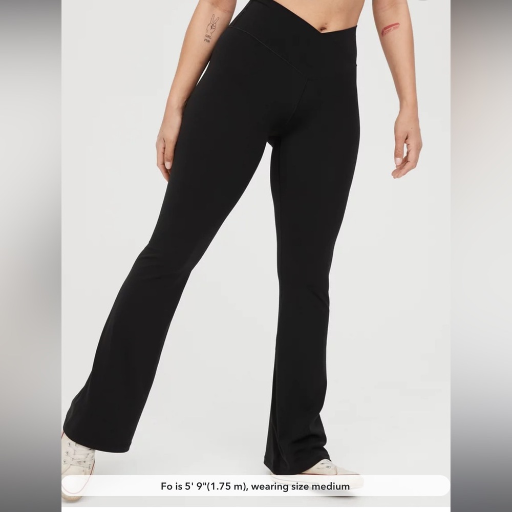 AERIE Offline Real Me Crossover High Waisted Leggings